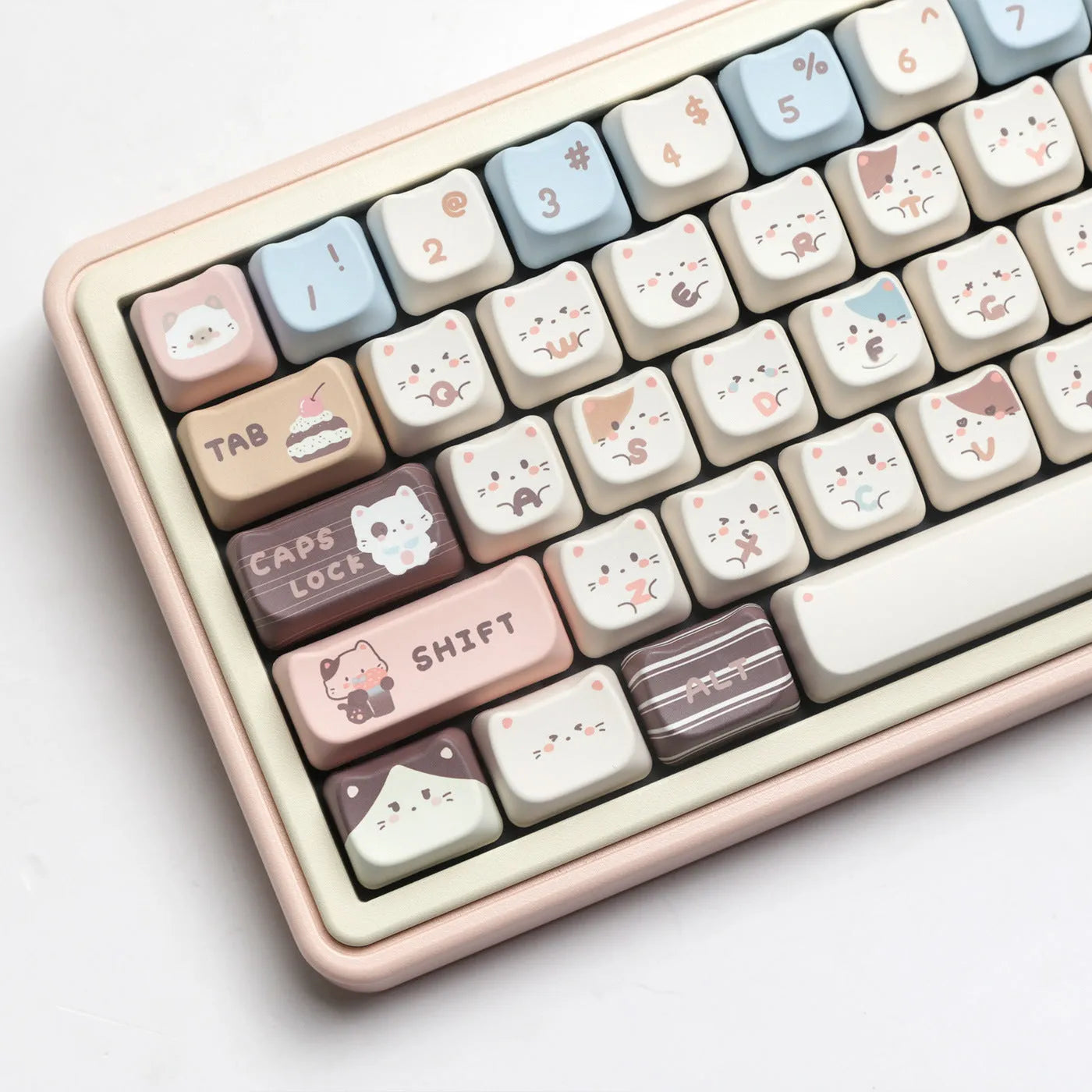 High Sea Salt Cat pastel PBT keycap set for mechanical keyboards with 7u spacebar supplement
