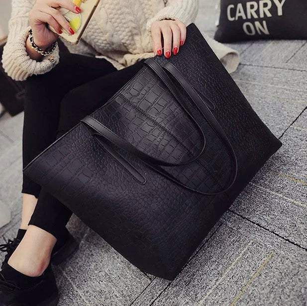 Spring summer 2021 Europe shoulder bag handbag simple fashion design
