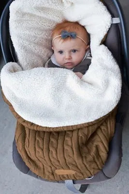 Envelope baby stroller sleeping bag in a plain colour with thick filling for winter.