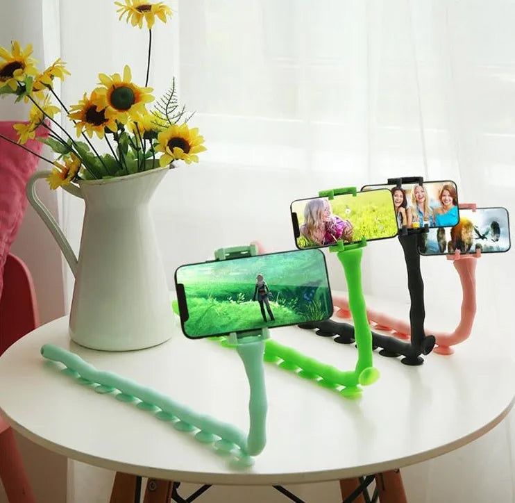 Flexible 62cm long rubber phone holder with suction cup mounted on a bicycle handlebar