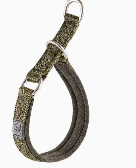 P-chain dog walking collar in reflective army green nylon with aluminium hardware, shown on size chart from 2XS to 3XL.