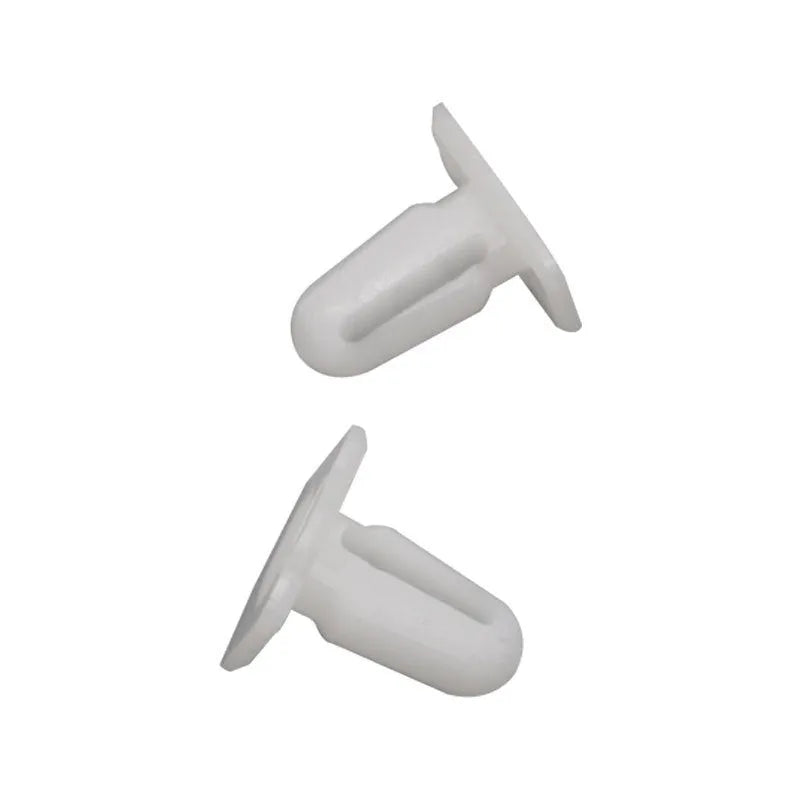 Pack of 60 white PA66 plastic automobile trim clip fasteners, style D318.
