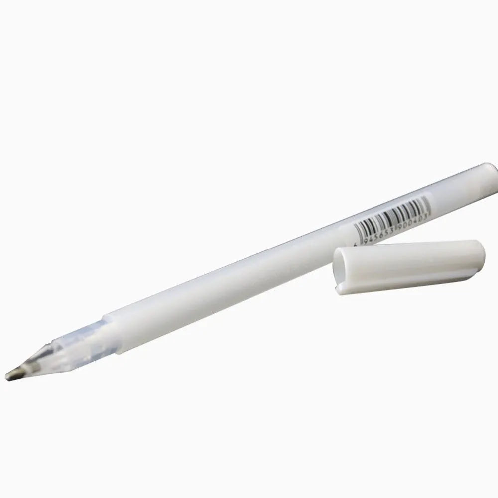 Touchnew hand-painted highlight pen in golden, silver and white colours for black card artwork