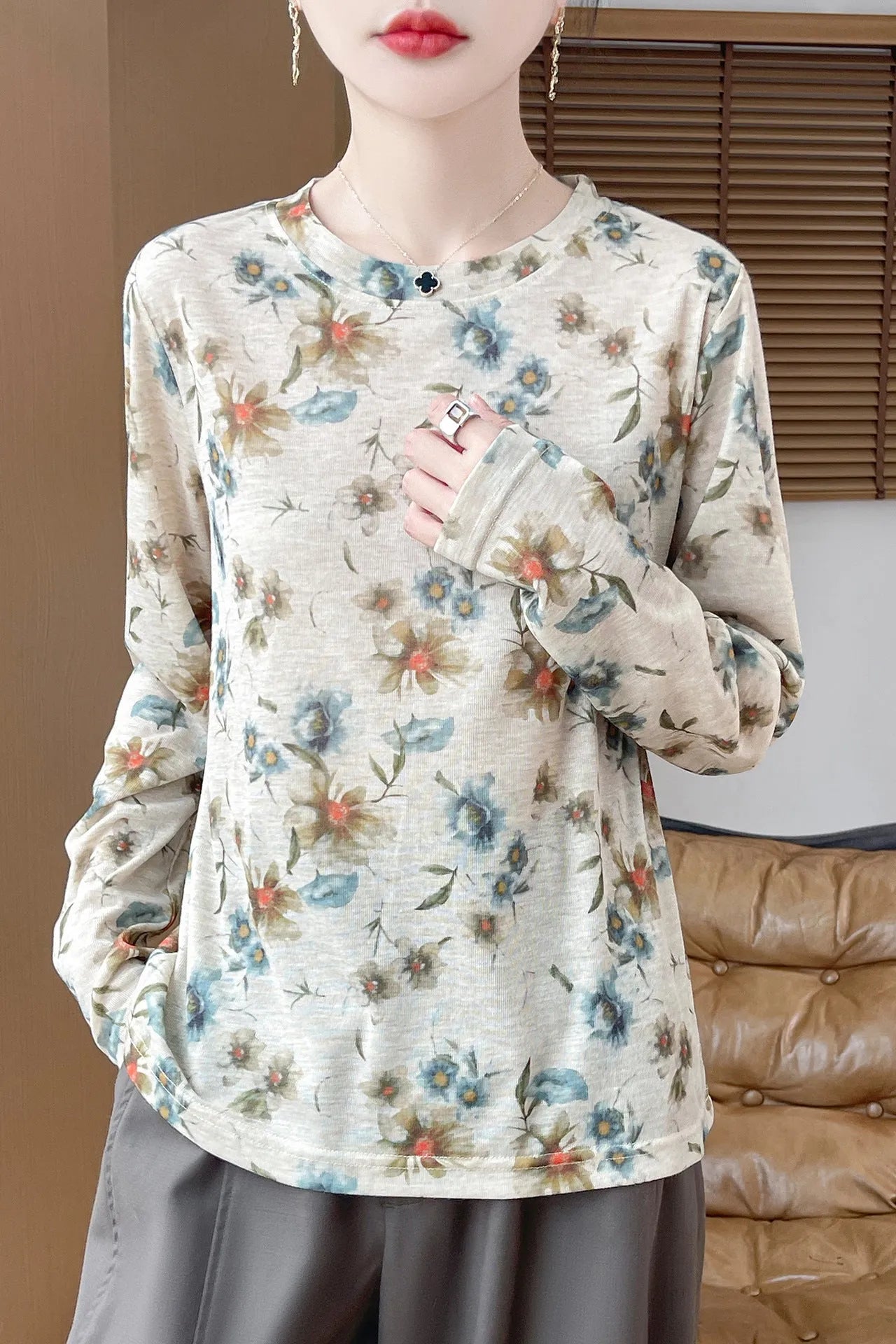 Round neck pullover shirt in Tencel cotton fabric with colourful floral print design