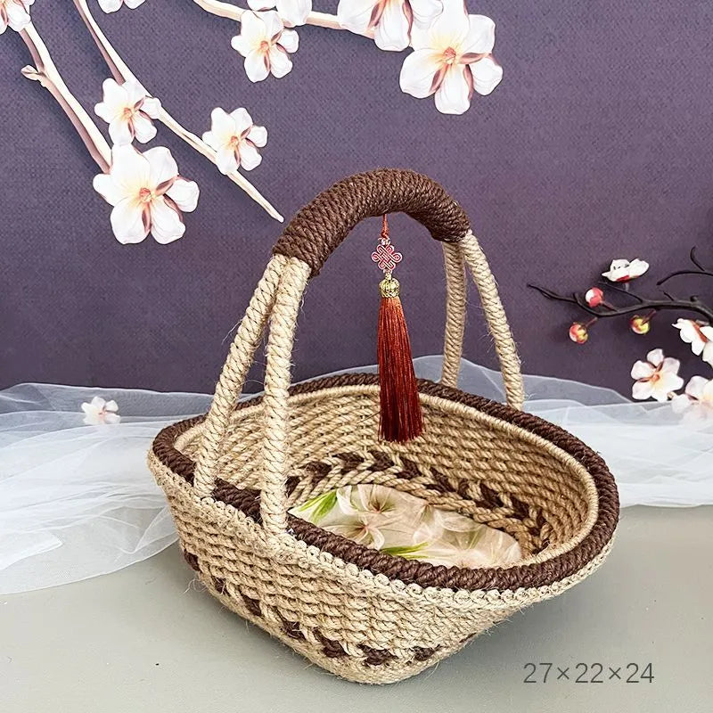Hand-woven hemp rope basket in pastoral retro style, made from straw, measuring 19cm by 12cm.
