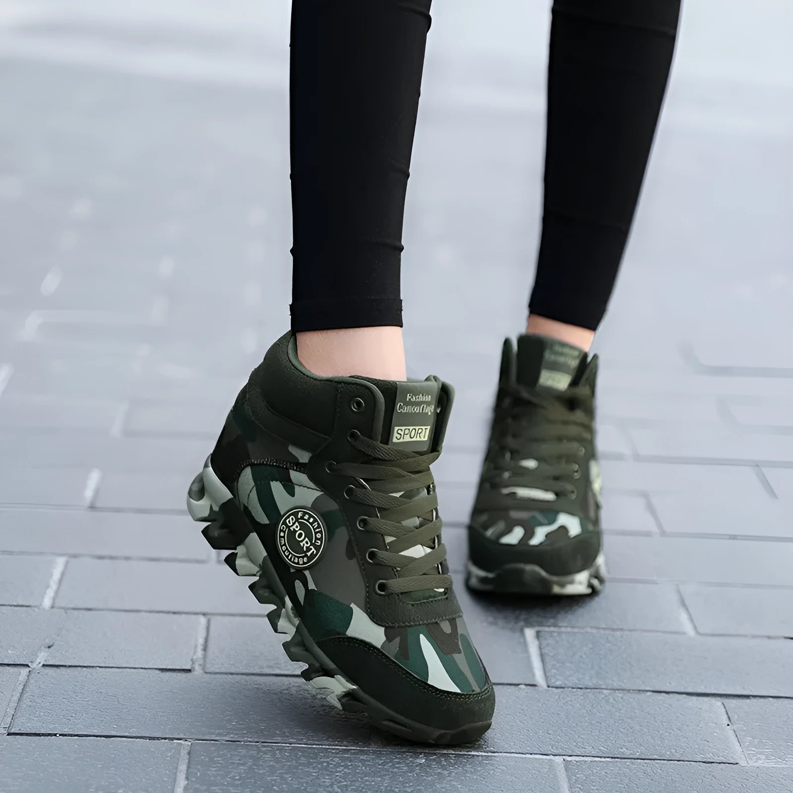 Women's green camouflage canvas sneakers with rubber outsole