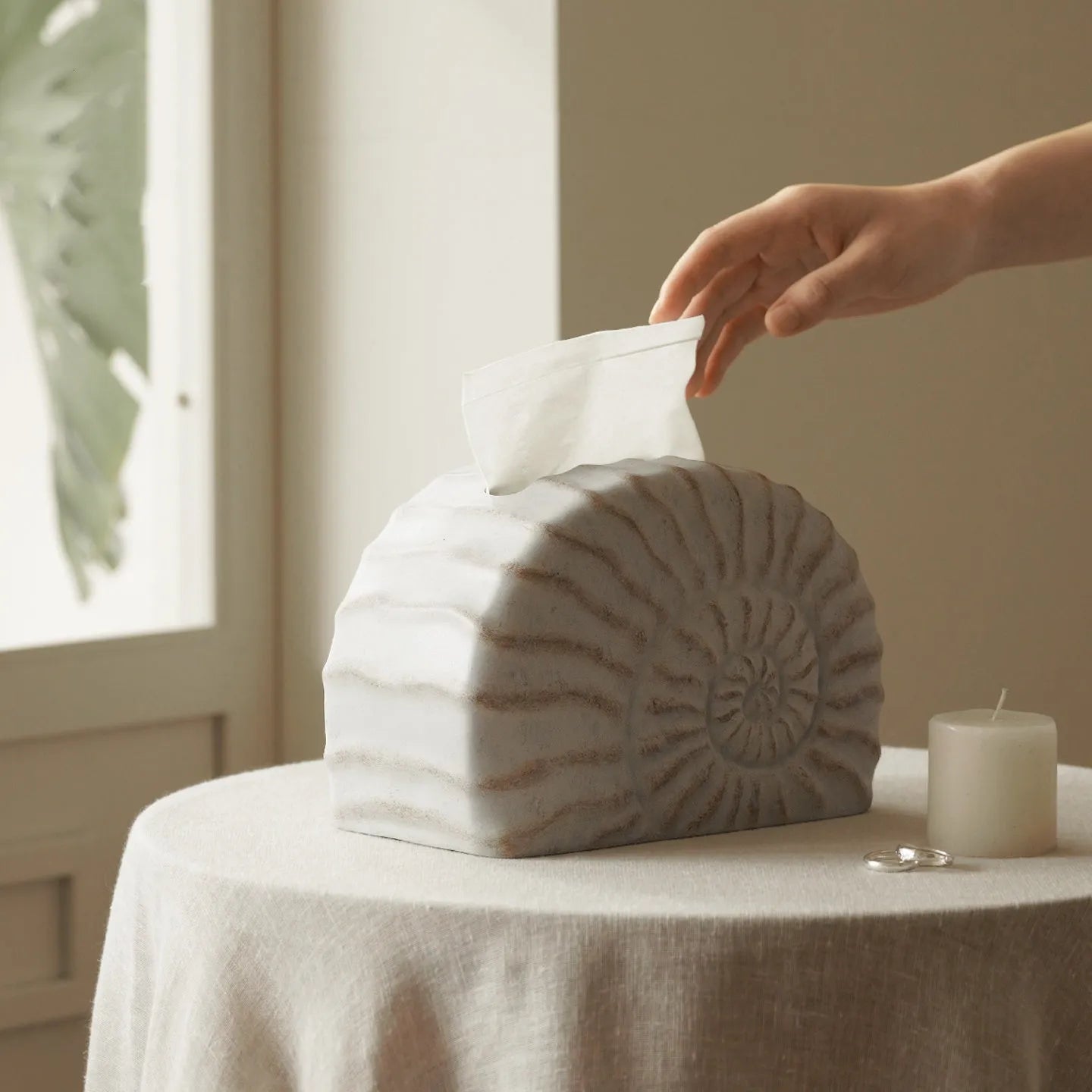 Resin tissue box cover with conch ramble shell design in modern simplicity style