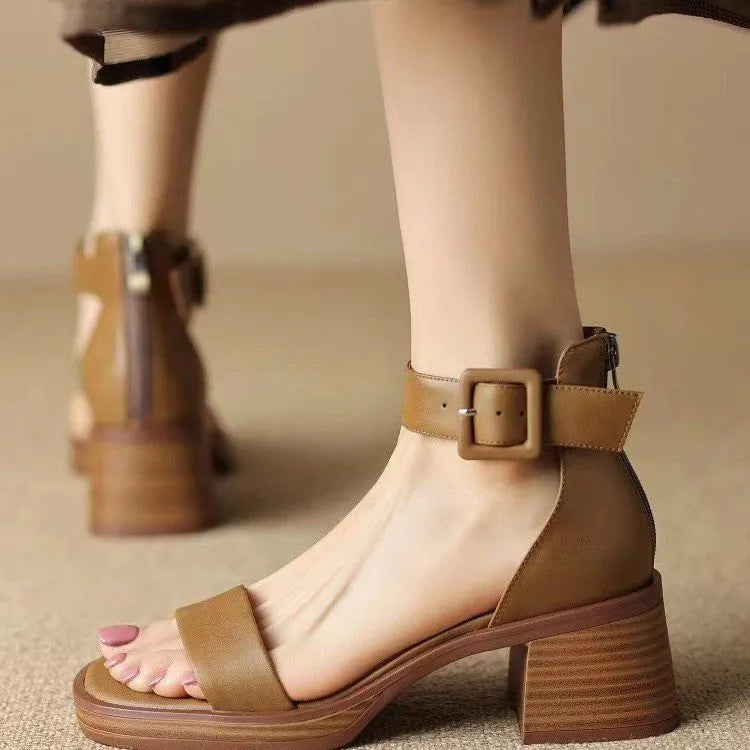 Women's retro ankle-strap platform high heels in white or khaki PU leather with round toe