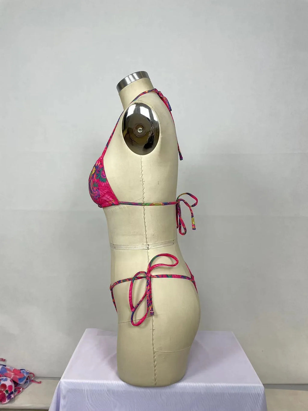 Pink printed women's bikini two-piece set with briefs bottom for swimming