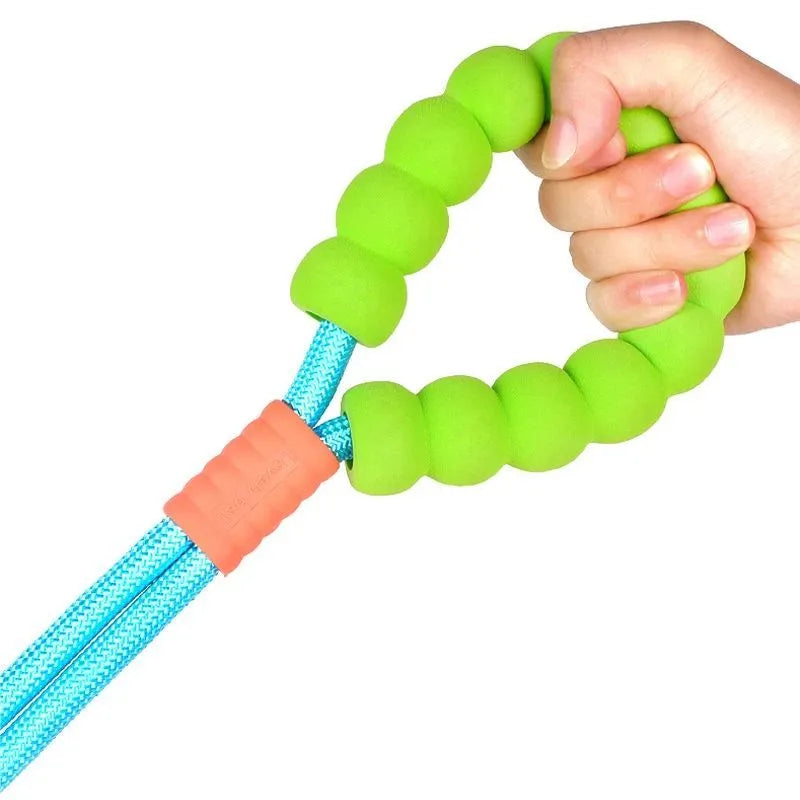 140cm nylon dog leash with anti-slip foam handle in four colour options
