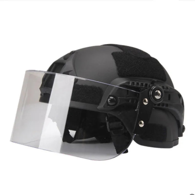 Transparent sports-style helmet visor with windproof lens, showing 30x15cm size and clear frame.