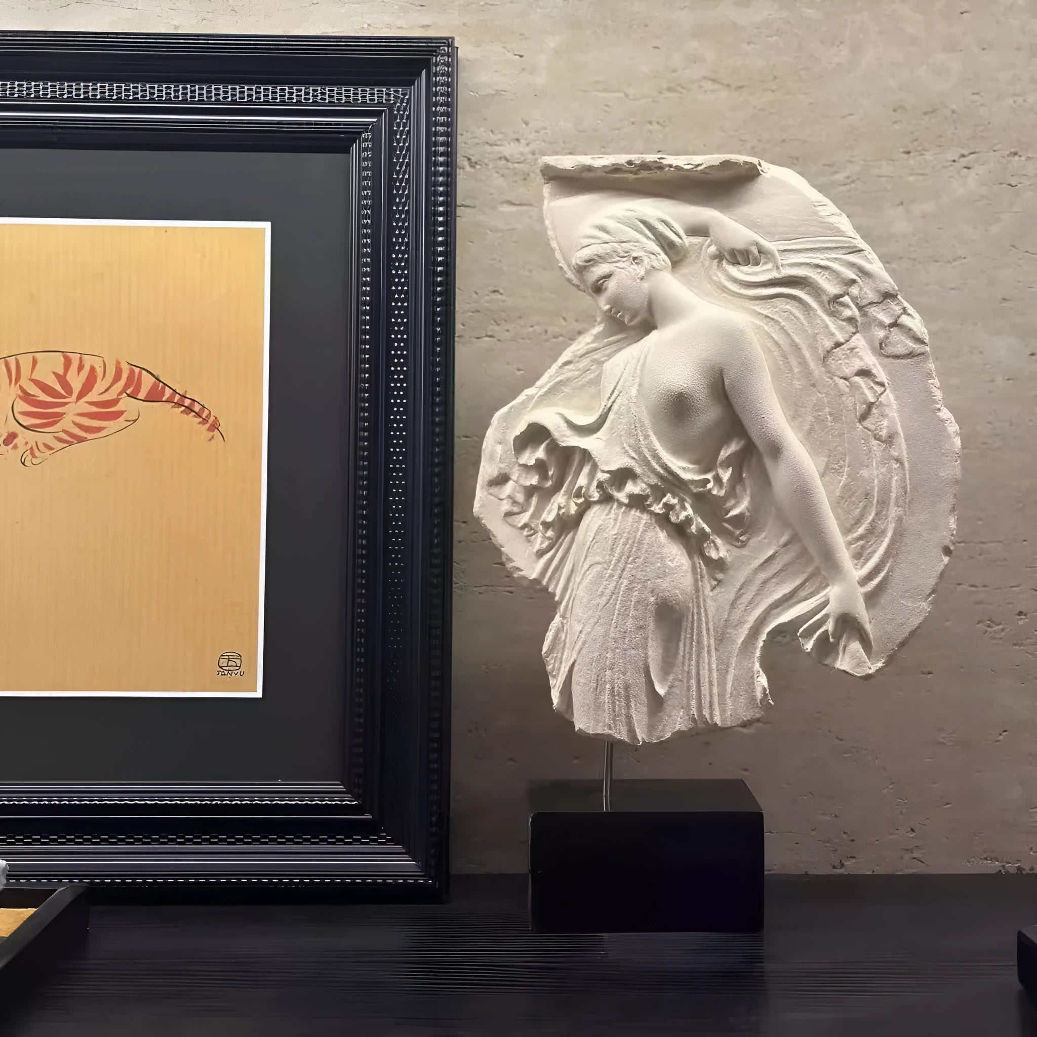 Wine goddess synthetic resin sculpture ornament in modern simplistic style