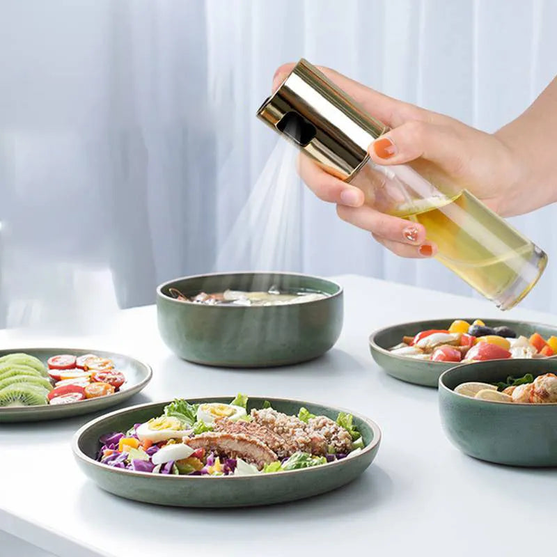 Gold push-pump oil spray bottle for BBQ and kitchen cooking with 100ml capacity