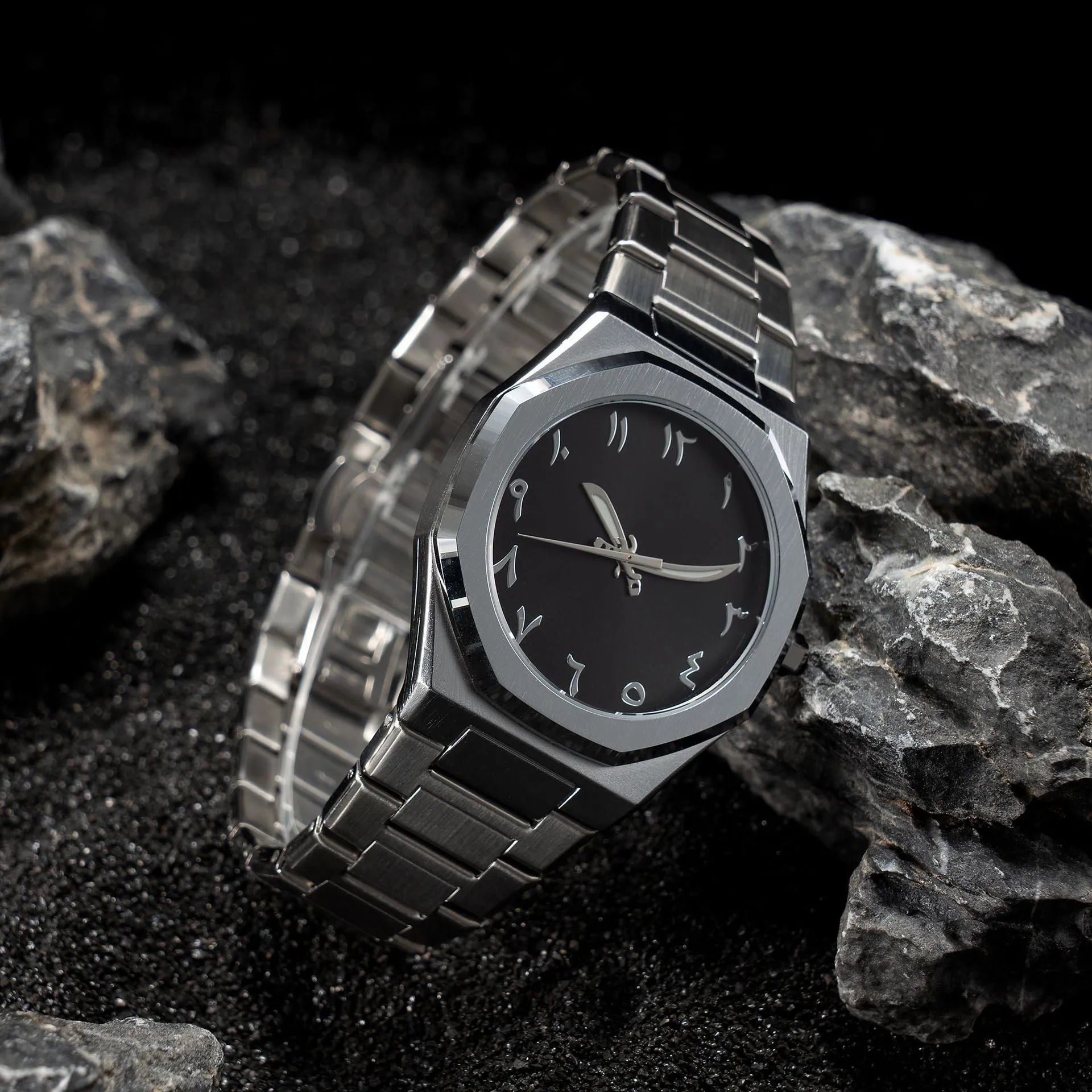 Men's business casual stainless steel quartz wristwatch showing a 10mm profile