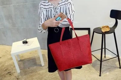 Spring summer 2021 Europe shoulder bag handbag simple fashion design
