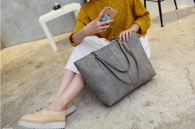 Spring summer 2021 Europe shoulder bag handbag simple fashion design