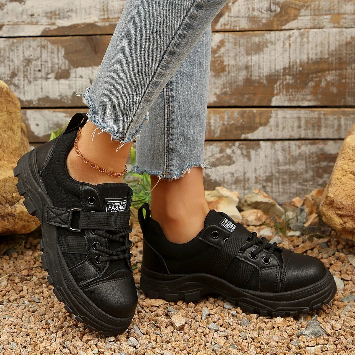 Women's lace-up canvas shoes with hook design, thick round-toe sole, artificial PU upper, available in black and cream white
