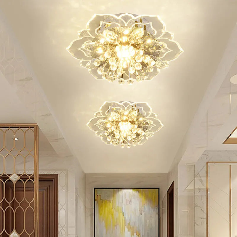 Modern crystal ceiling lamp with flower-shaped shade in crystal, acrylic and stainless steel