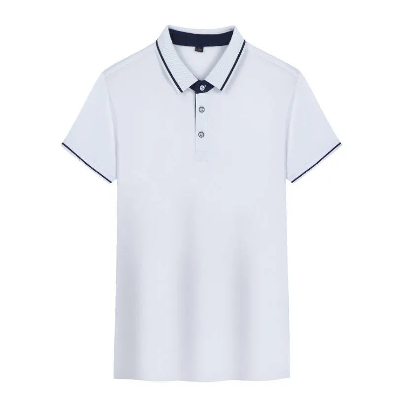 Man wearing a loose-fit quick-drying polo shirt in a solid colour with short sleeves and asymmetric detail.