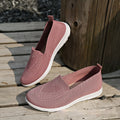 Women's plus size casual cloth shoes with flat heel and heart-shaped pattern
