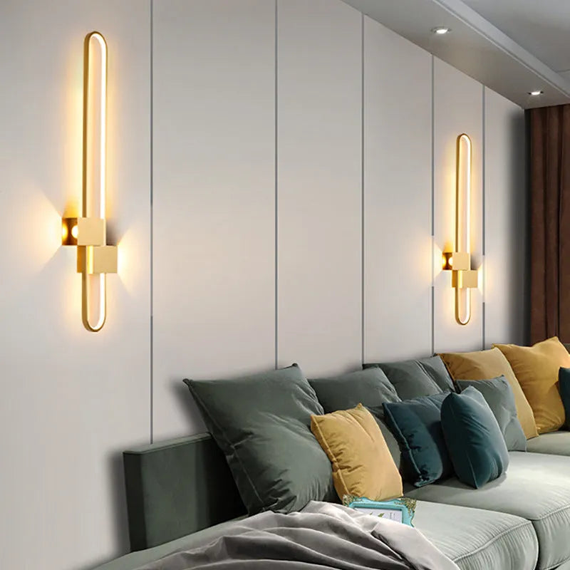Round modern wall lamp with iron shade in black or gold finish, 60cm diameter.