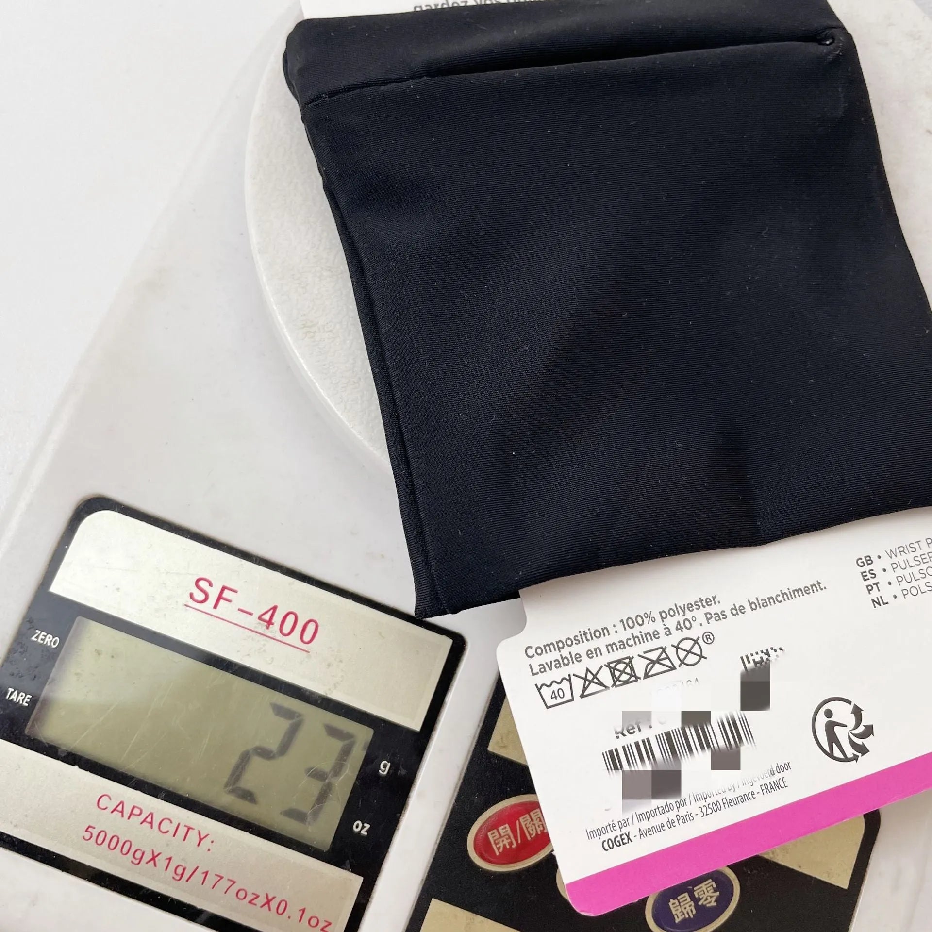 Wrist bag armband sleeve for camping and fitness, dimensions 10cm by 10.5cm.
