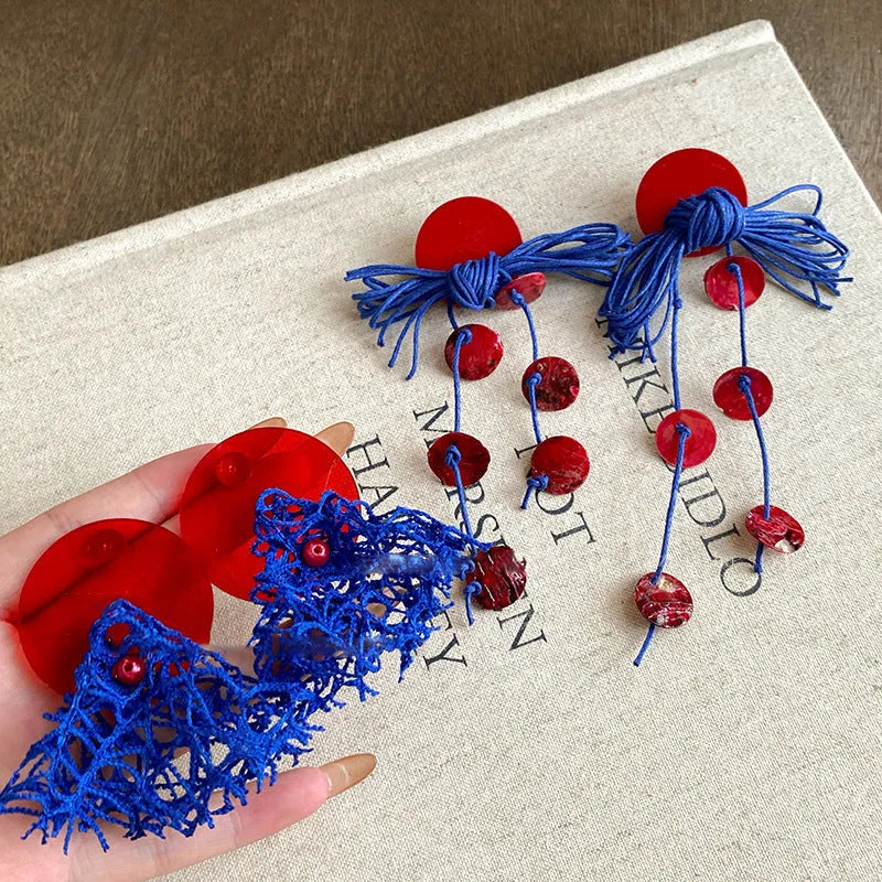 Handmade geometric cloth women's earrings in silver needle-blue resin flower colour.