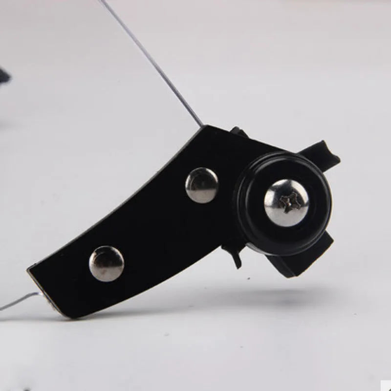 Transparent sports-style helmet visor with windproof lens, showing 30x15cm size and clear frame.