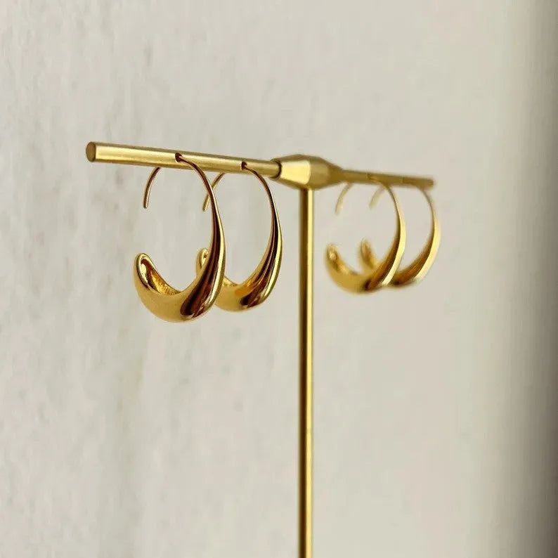Retro snake design women's earrings with electroplated gold or silver finish