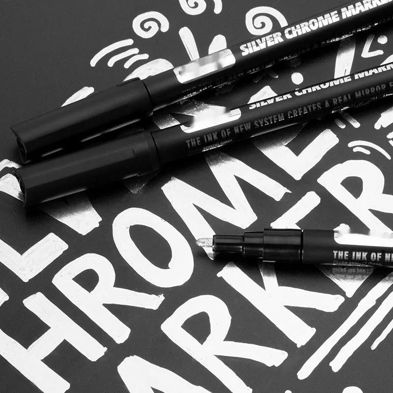 Waterproof mirror marker pen with plastic casing for writing on glass and tile surfaces