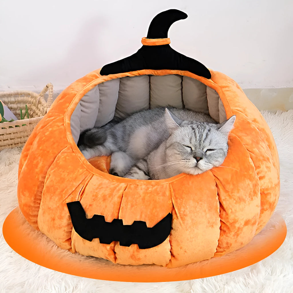 Halloween pumpkin-shaped cat nest in black or orange cloth for winter pet bedding