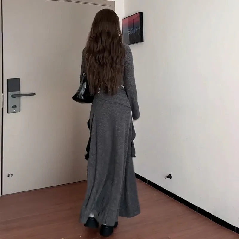 Lady's gray polyester knit long dress set with neck-hanging top and half-length skirt, preppy patchwork style