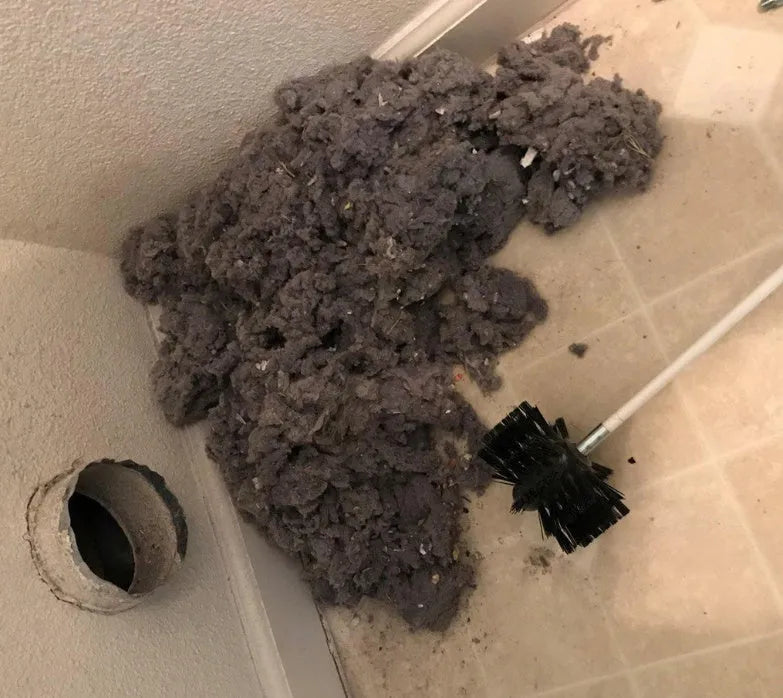 Flexible chimney cleaning brush with nylon bristles and 600mm bendable rod for duct maintenance