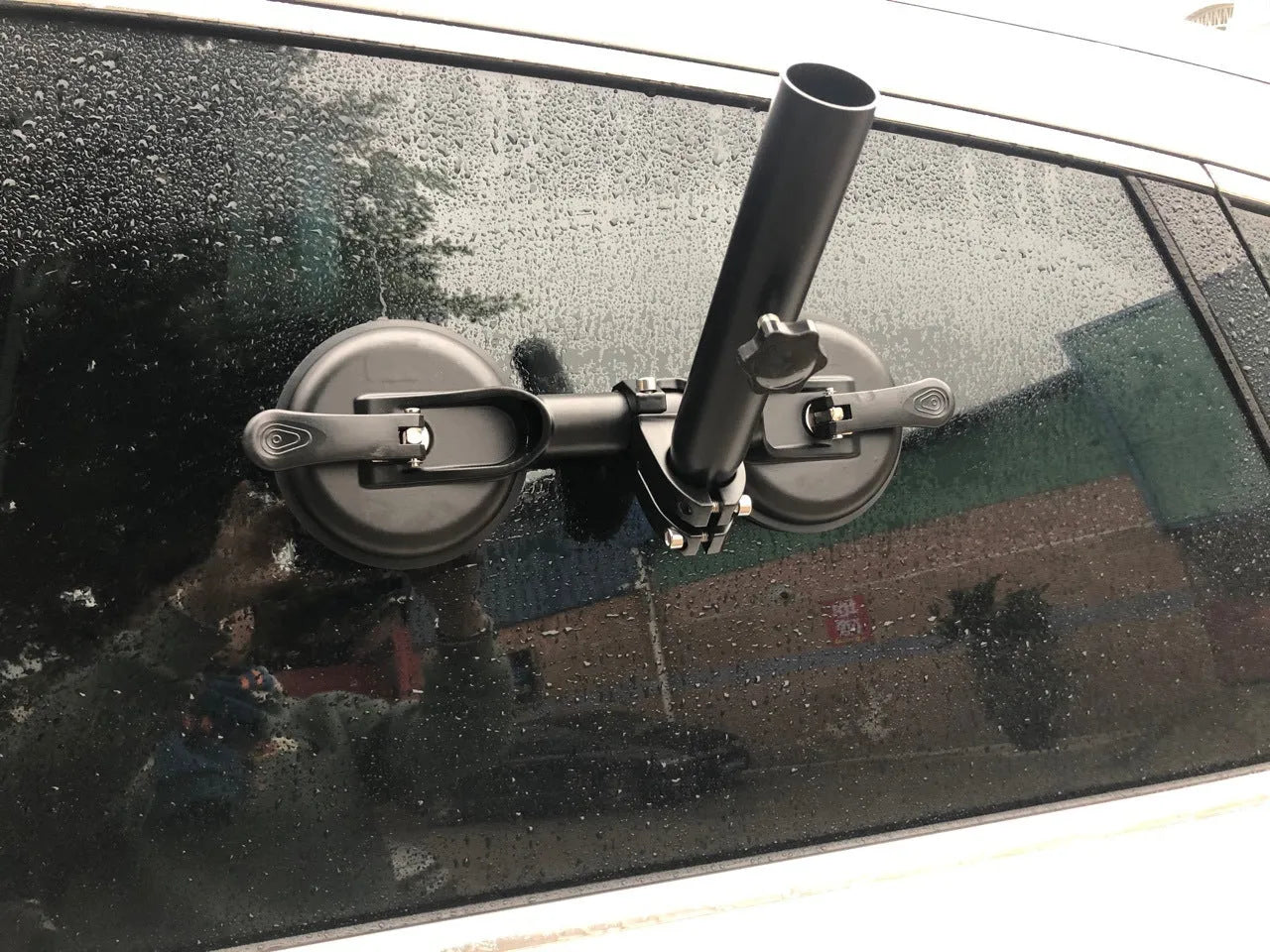 Black car flagpole glass sucker base with round rubber suction cup and ABS construction