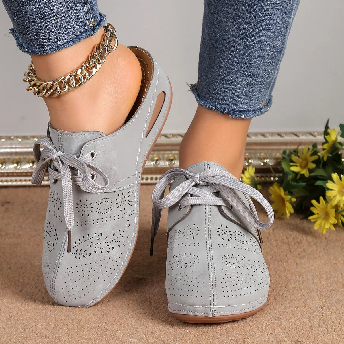 Women's lace-up wedge slippers in suede with hollow-out design and rubber sole
