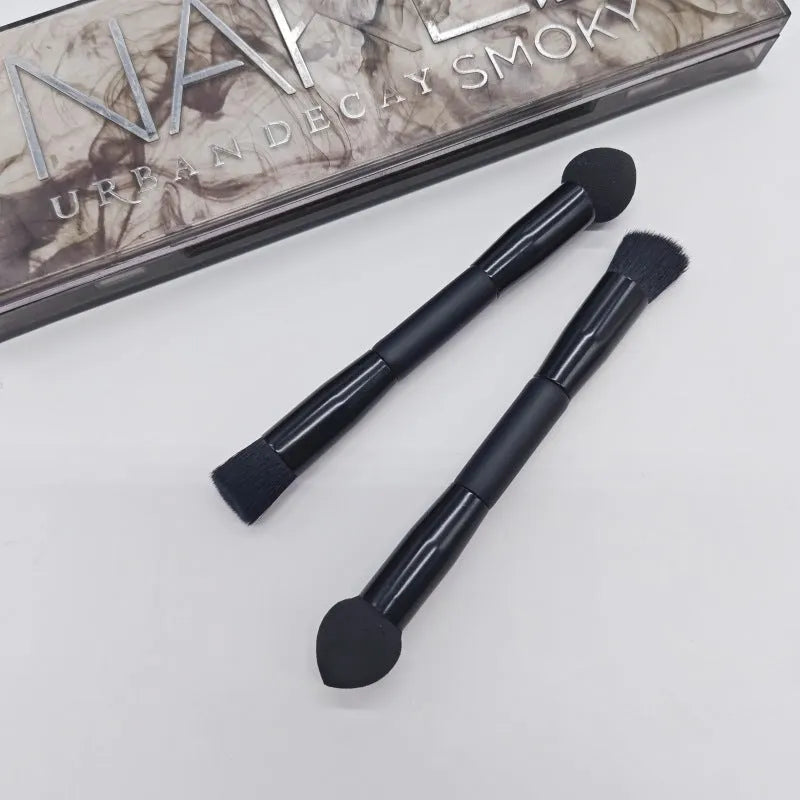 Double-headed miter sponge concealer brush with wooden handle in elegant black