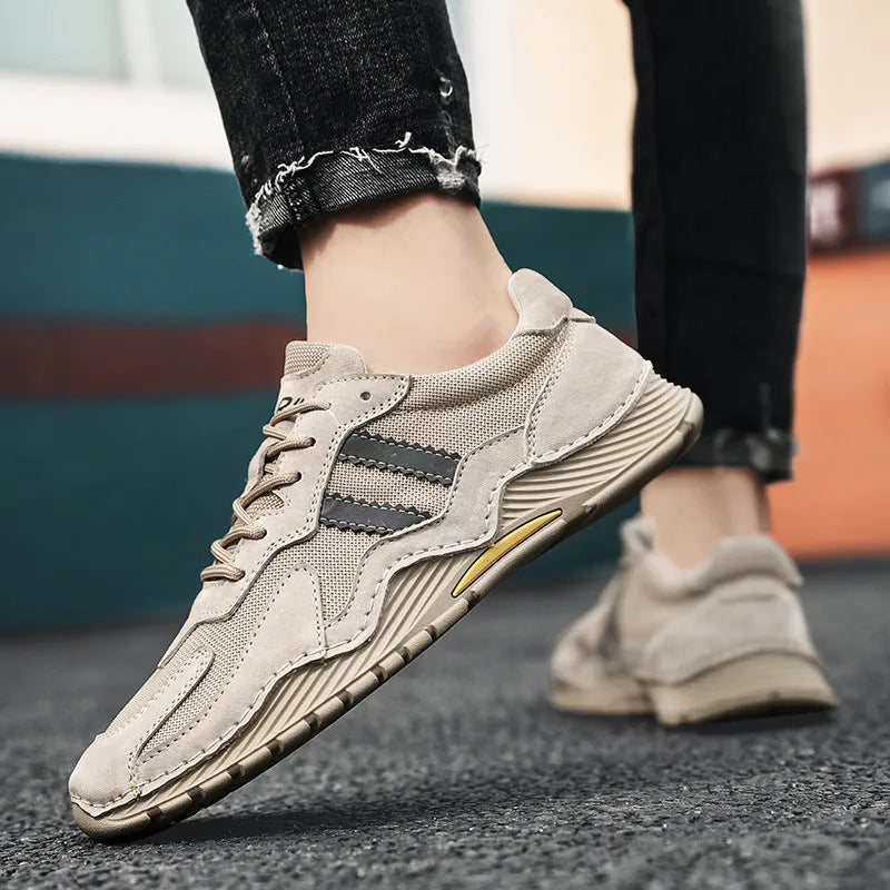 Men's low-top lace-up hiking boots with platform sole in pigskin upper, available in sand and grey colours