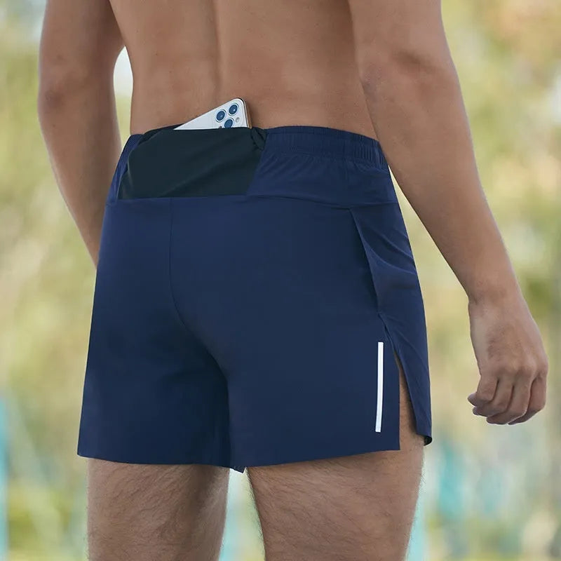 Men's high-waist loose-fit off-road running shorts in quick-dry fabric.