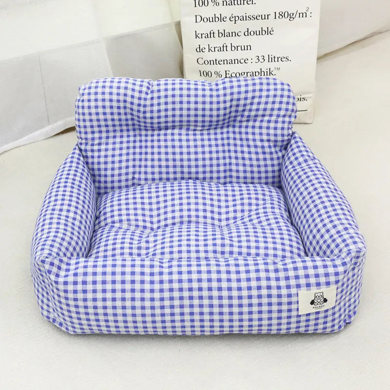 Car travel dog nest in blue plaid, stain-resistant cloth portable crate for small pets