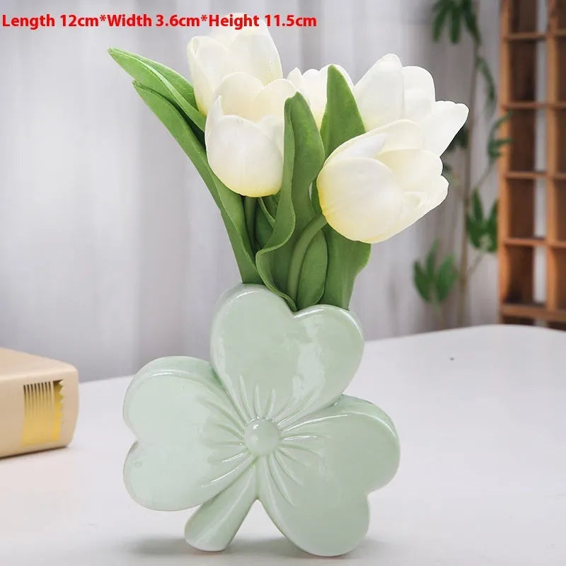 European style ceramic desktop vase in white porcelain with 15cm diameter dimensions