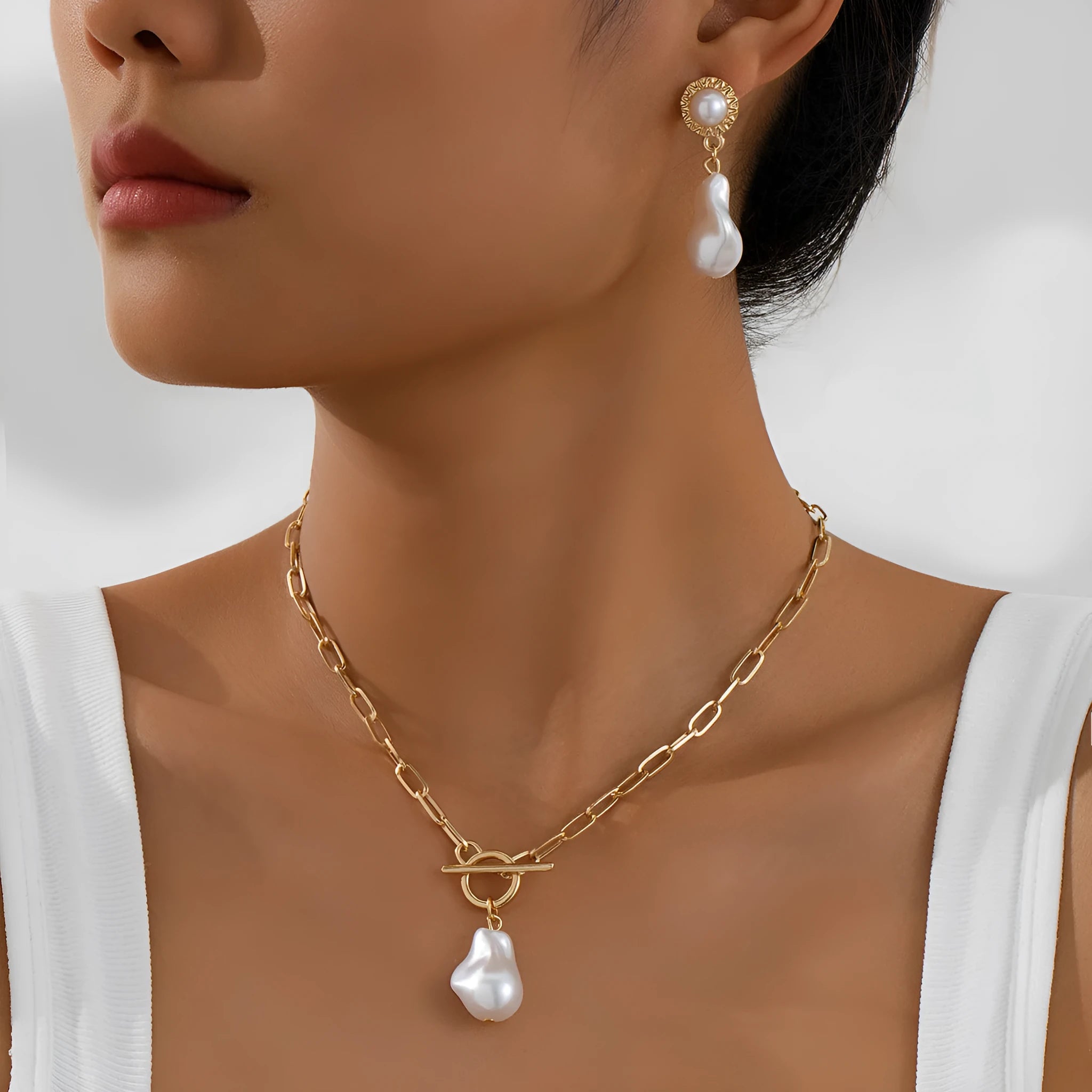 Gold colour baroque pearl pendant necklace and matching ear studs jewellery set