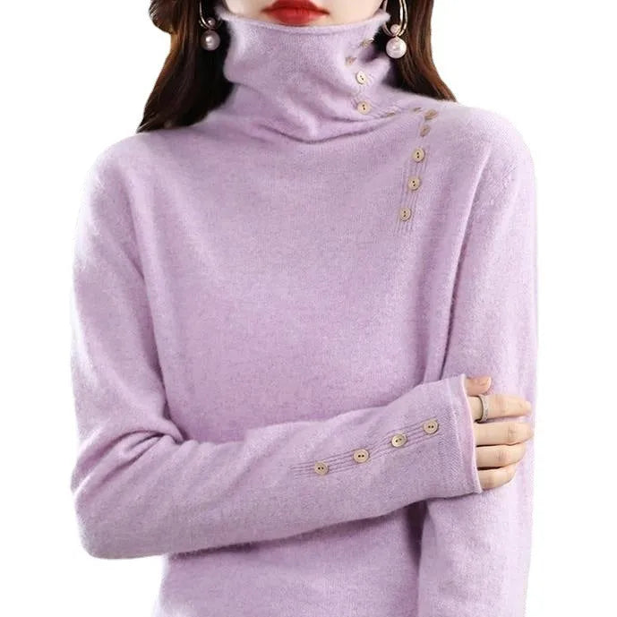 Slim fit short knitted pullover shirt with 3D pattern in light camel colour.