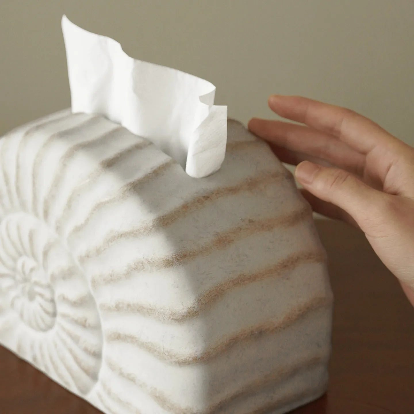 Resin tissue box cover with conch ramble shell design in modern simplicity style