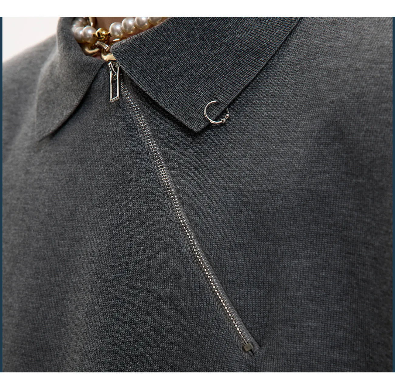 Men's black slim-fit knitted polo shirt with oblique zip and lapel collar