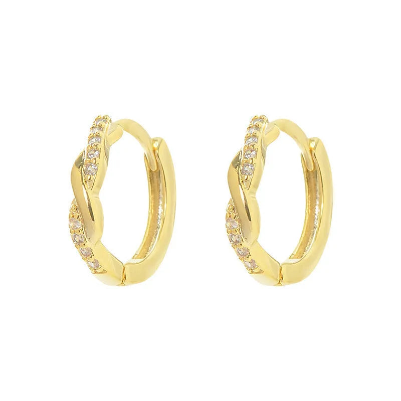 Women's geometric hoop earrings with interwoven rope pattern in gold colour