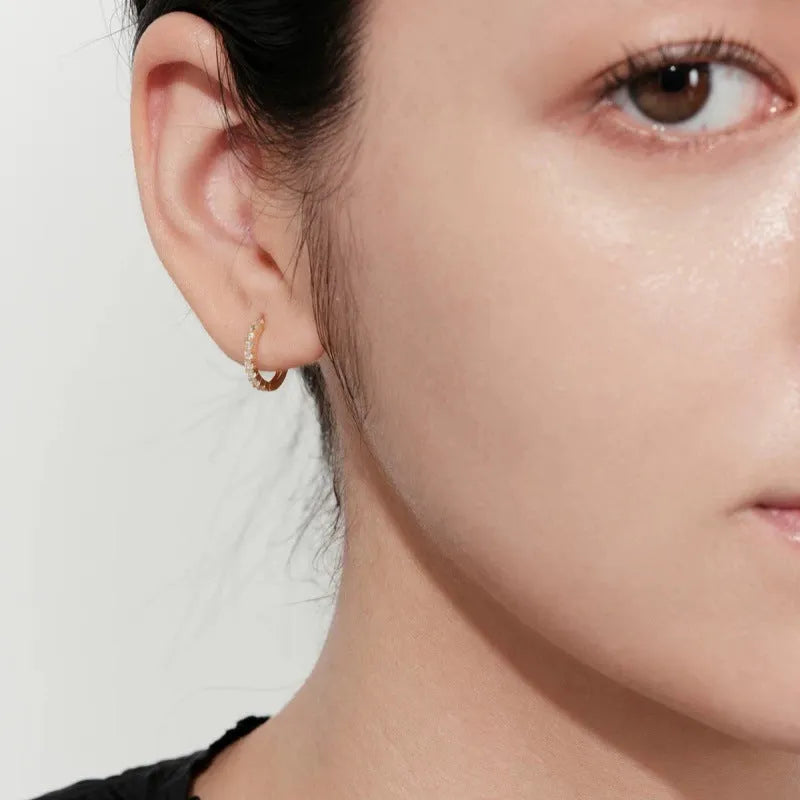 925 silver diamond-embedded geometric round ear ring for women in gold and white gold colour