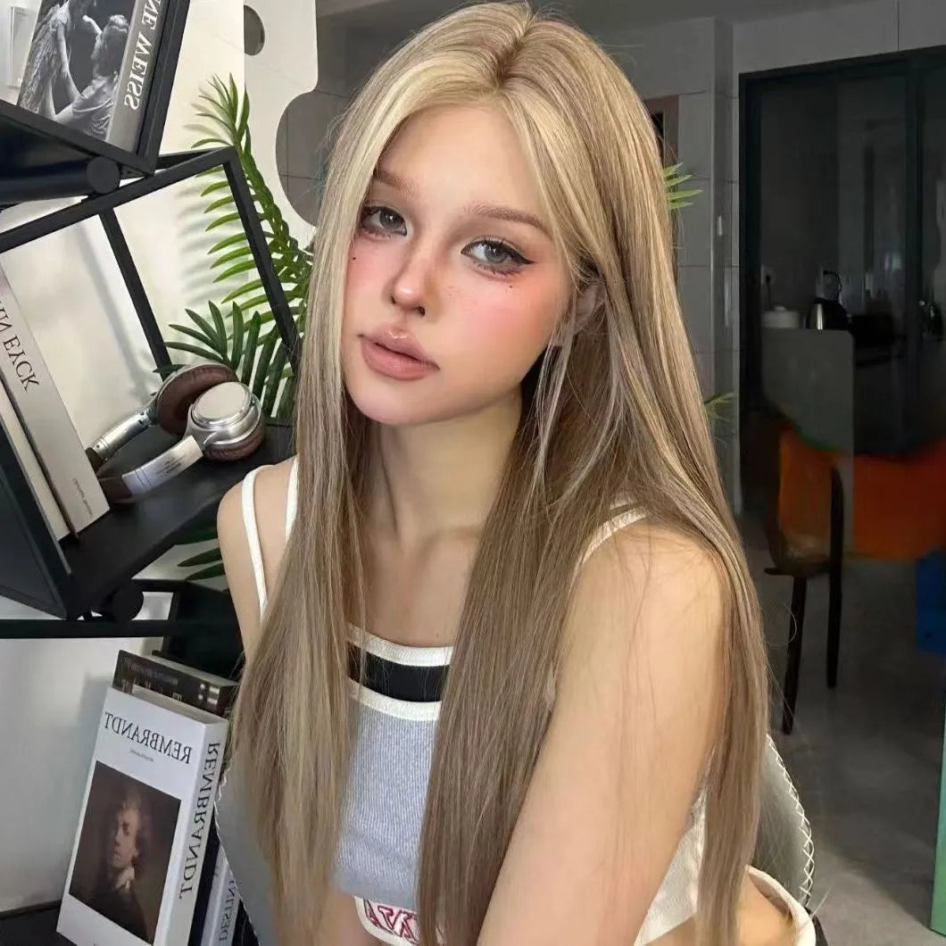 Women's full head lace front wig with golden brown gradient colour and centre part style