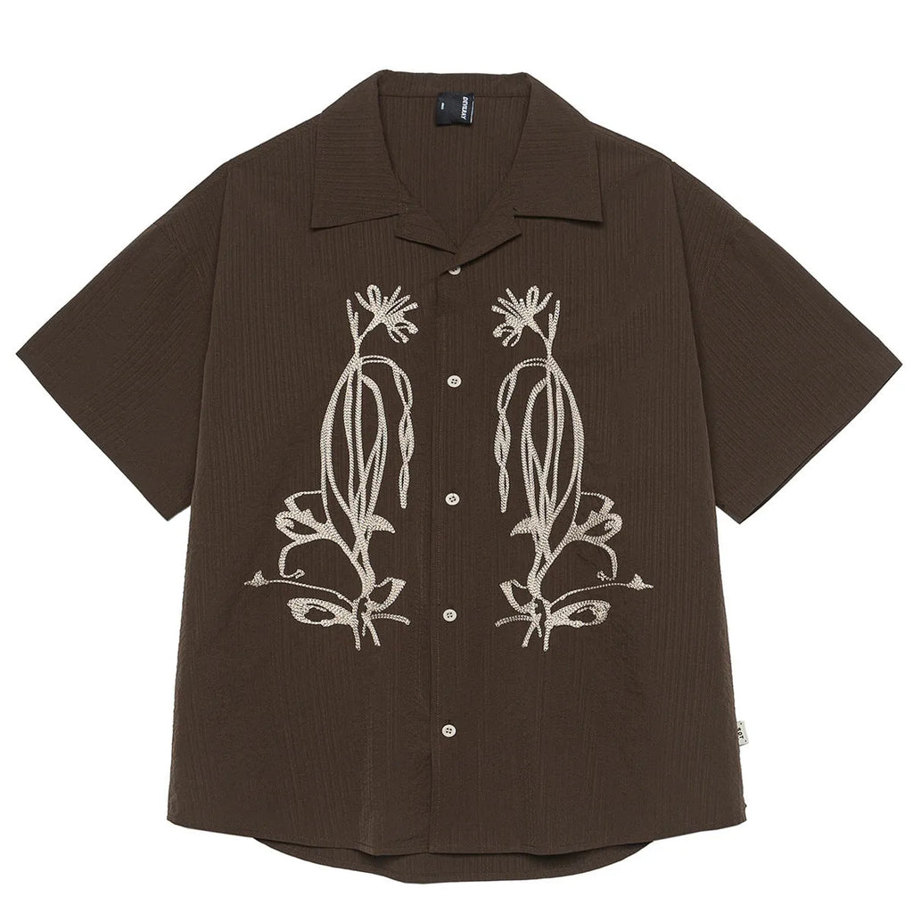 Brown striped polyester Cuban collar short sleeve shirt for outdoor camping