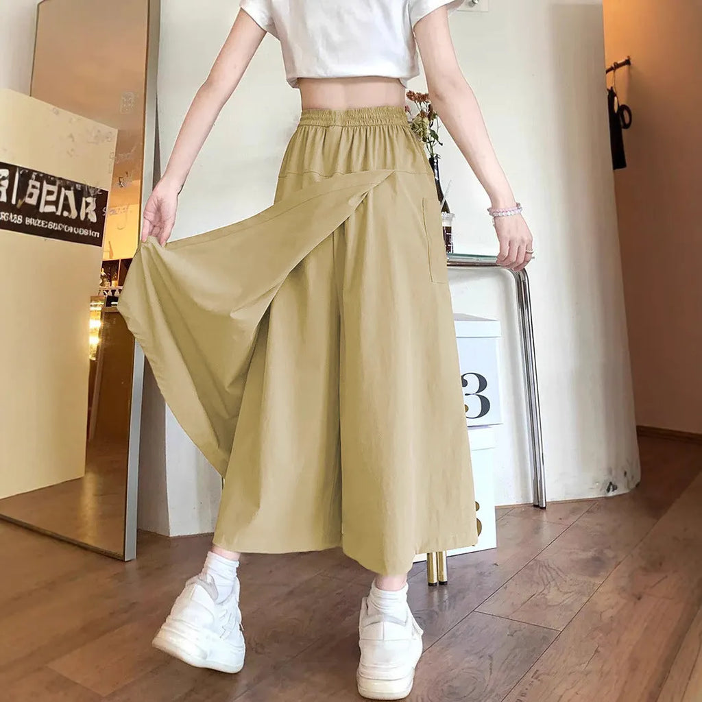 Camel-colour women's wide-leg cropped skirt with elastic waist and quilting details