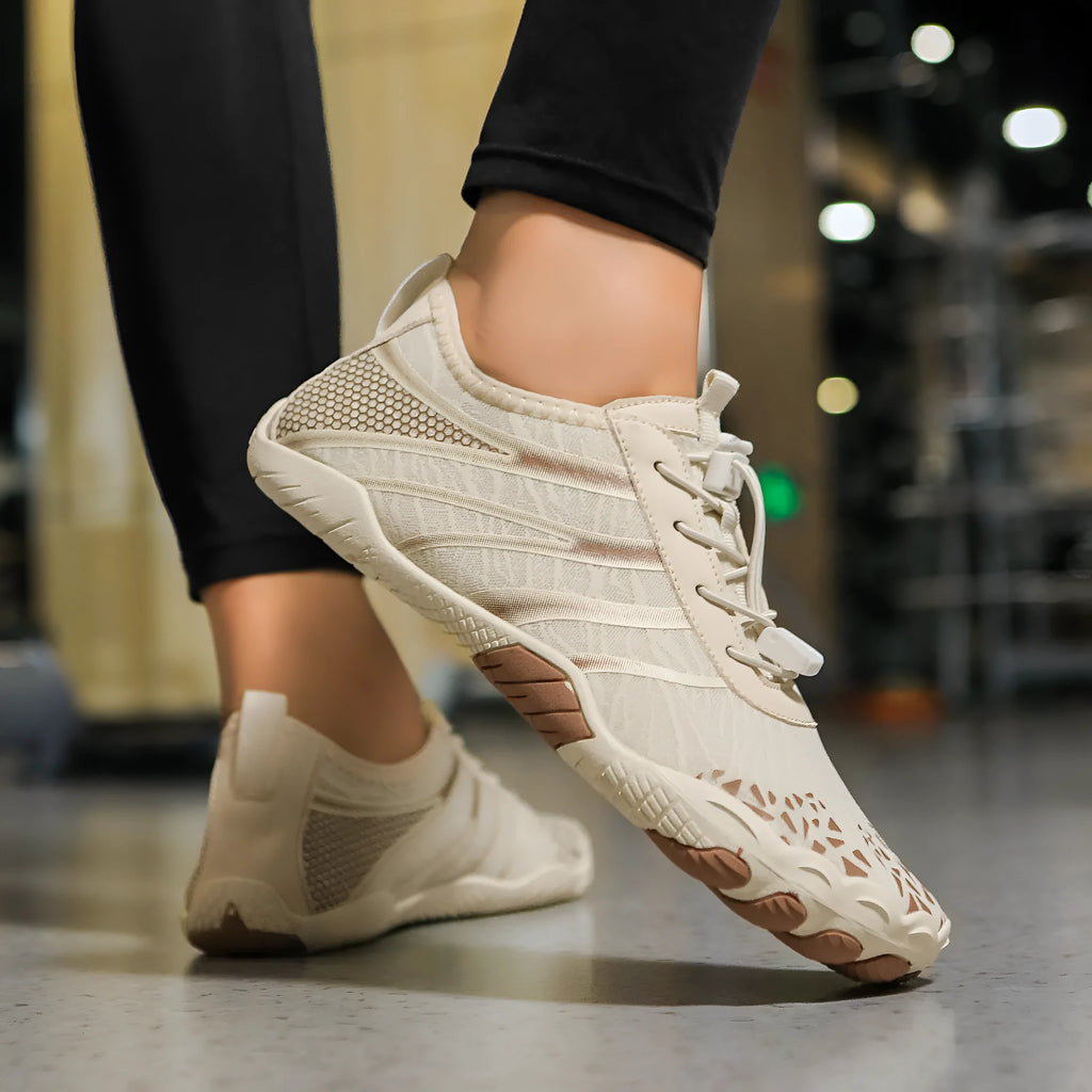 Casual unisex beach running shoes in Lycra stretch fabric, shown in beige, black, dark blue, gray, or white powder.